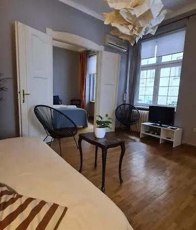 Your Royal 2 Bedroom Center Διαμέρισμα Βελιγράδι