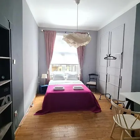 Your Royal 2 Bedroom Center